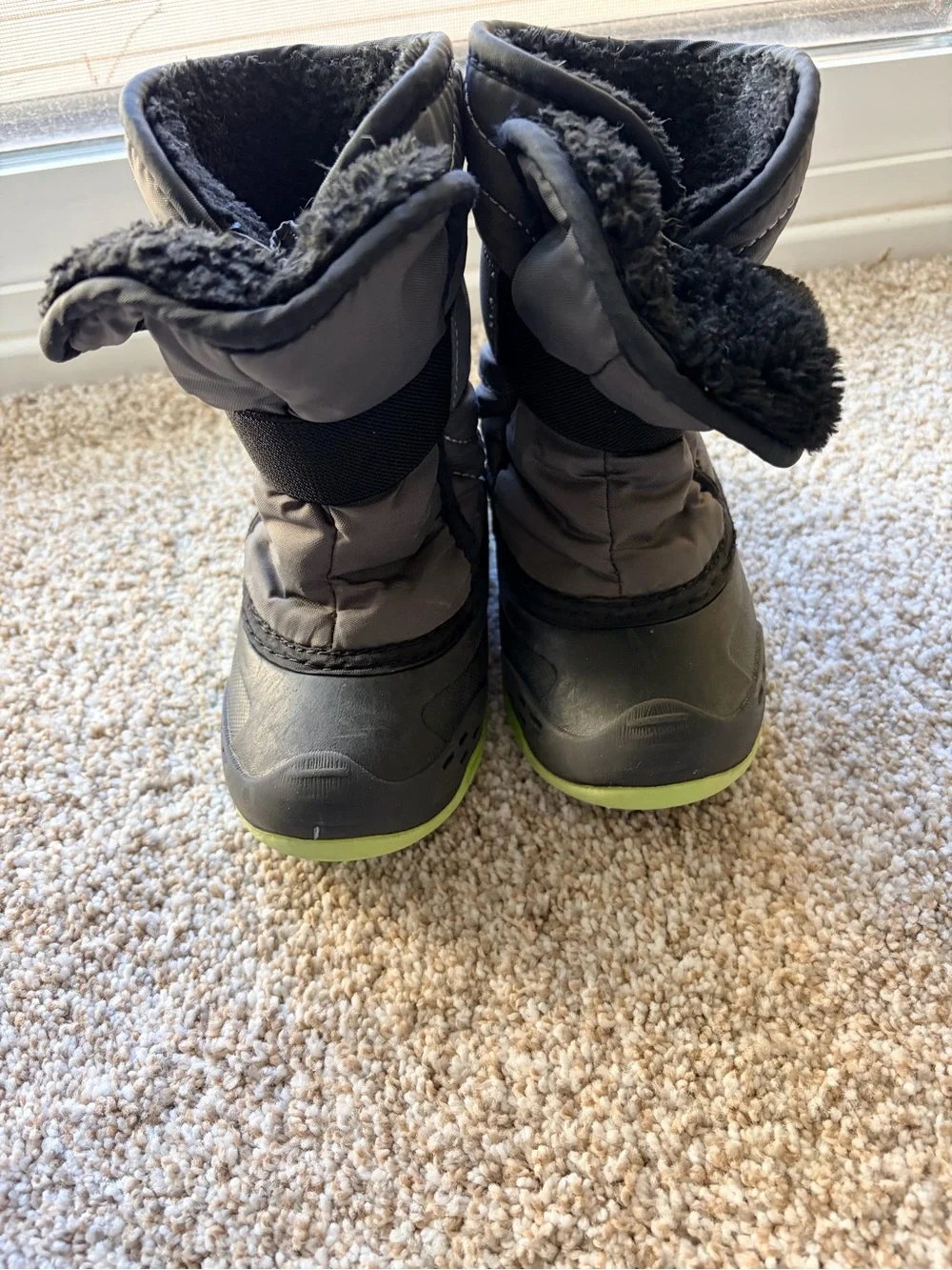 Kamik insulated kids